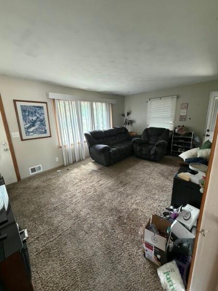 6132 Edgewood Ave, Woodbury, MN 55125