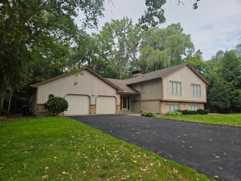 7390 130th St W, Apple Valley, MN 55124