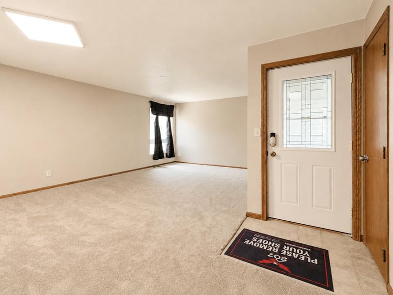 1413 Hemlock Ave, Owatonna, MN 55060
