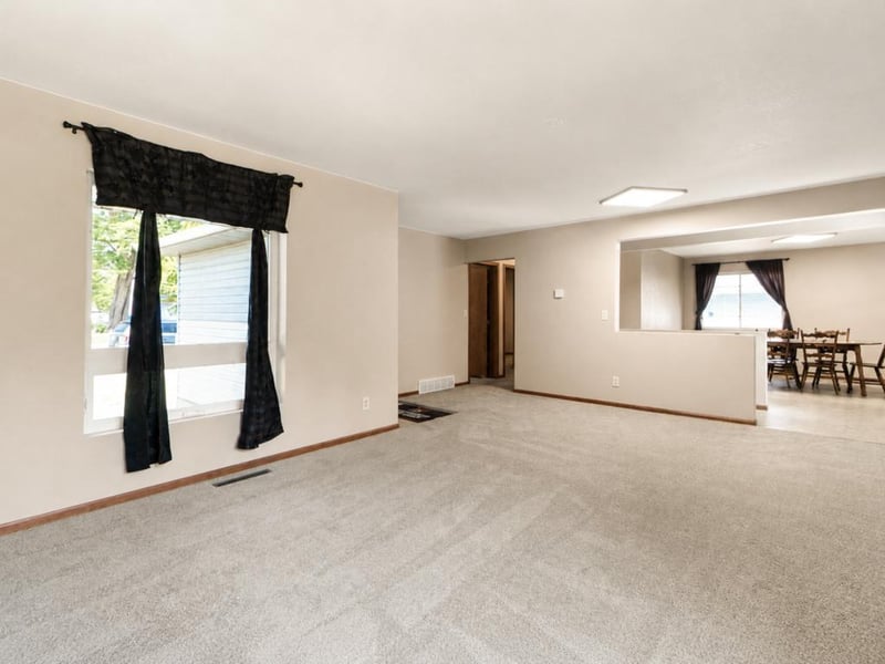 1413 Hemlock Ave, Owatonna, MN 55060