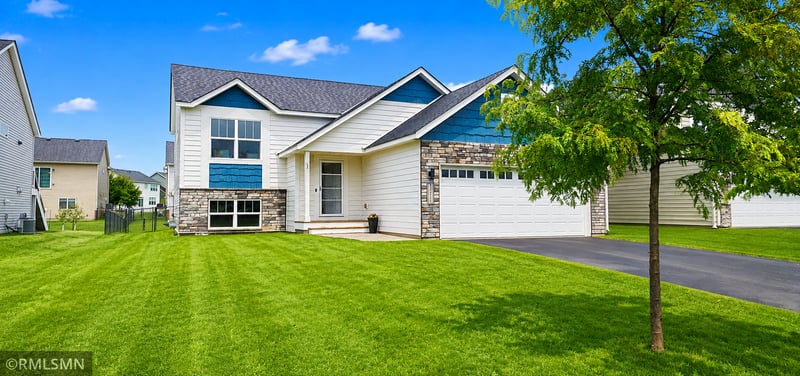 15213 Tiger St NW, Ramsey, MN 55303