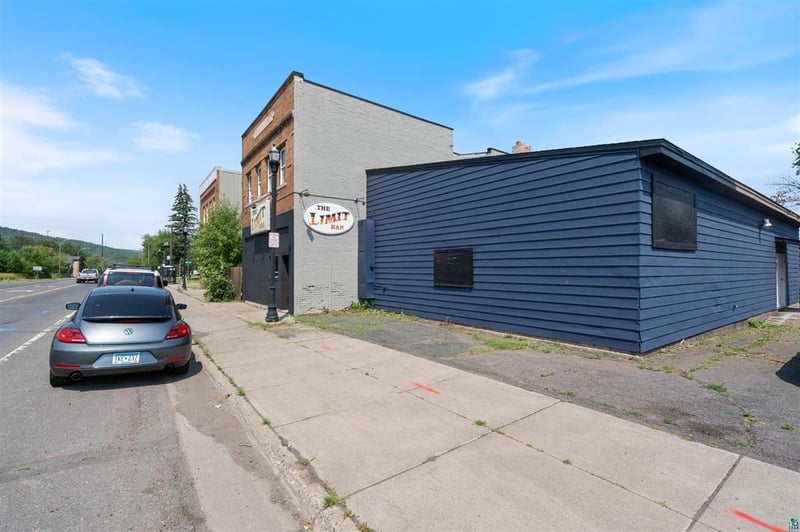 1426 Commonwealth Ave, Duluth, MN 55808