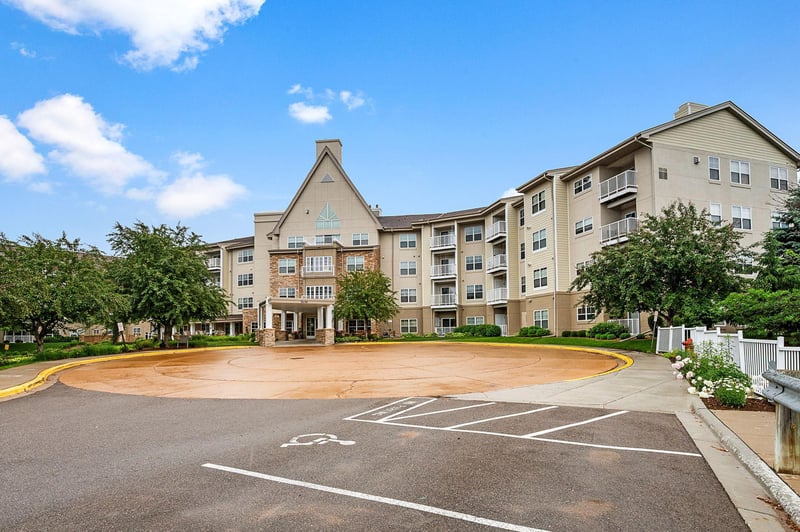 5650 Boone Ave N #120, New Hope, MN 55428