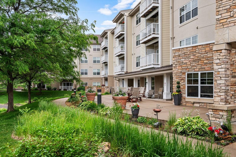 5650 Boone Ave N #120, New Hope, MN 55428