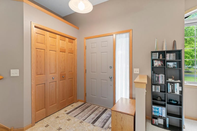 6515 Langer Ln, Lino Lakes, MN 55038