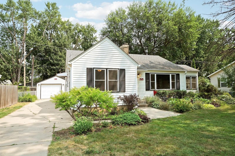 1525 Ramsey St, Hastings, MN 55033