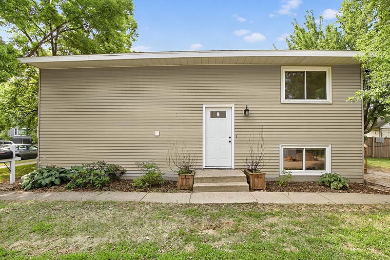 137 18th Ave N, Saint Cloud, MN 56303