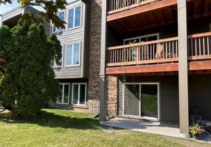 450 Ford Rd #215, Saint Louis Park, MN 55426