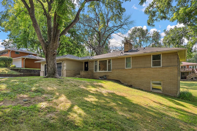 1351 Hillcrest Dr NE, Fridley, MN 55432