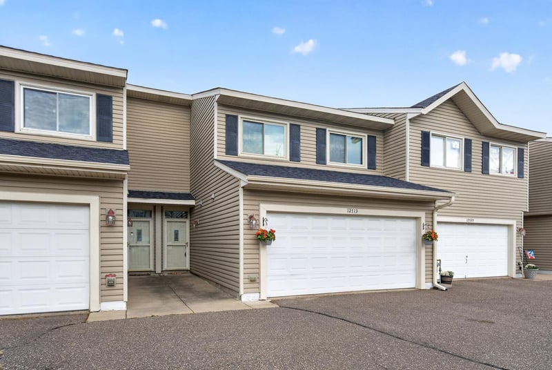 12713 82nd Pl N, Maple Grove, MN 55369