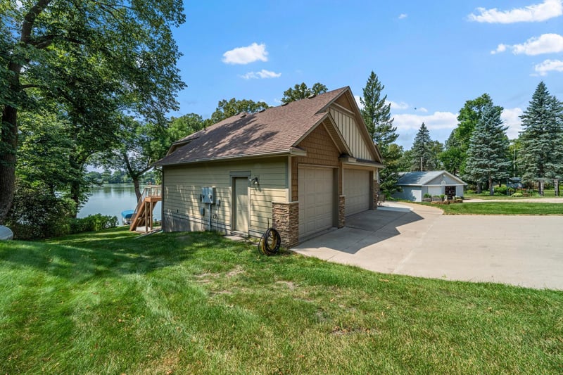12949 Birch Dr, Sauk Centre, MN 56378