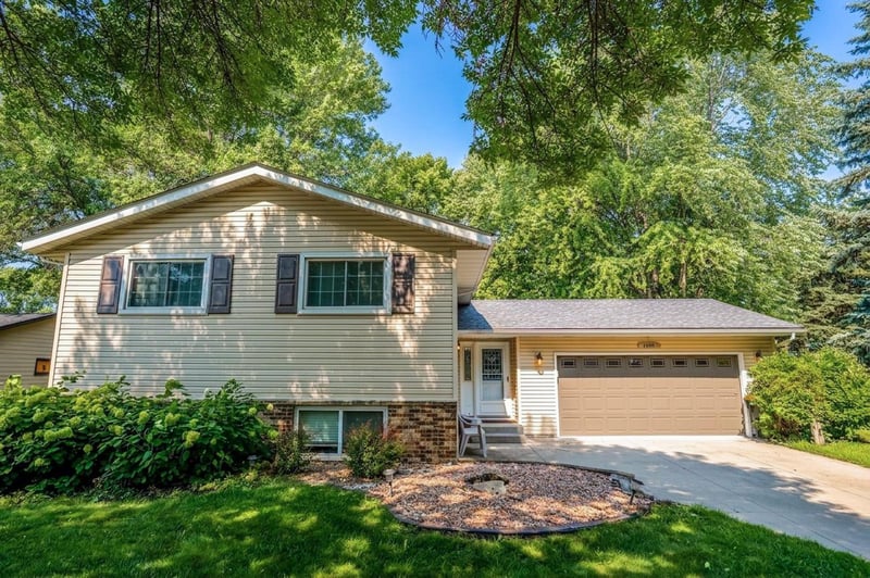 1400 17th St SW, Willmar, MN 56201