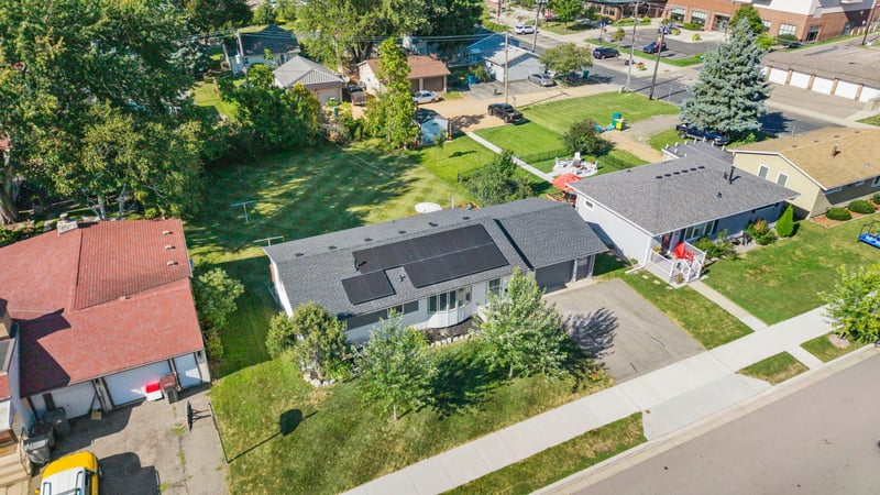 224 W 3rd St, Waconia, MN 55387