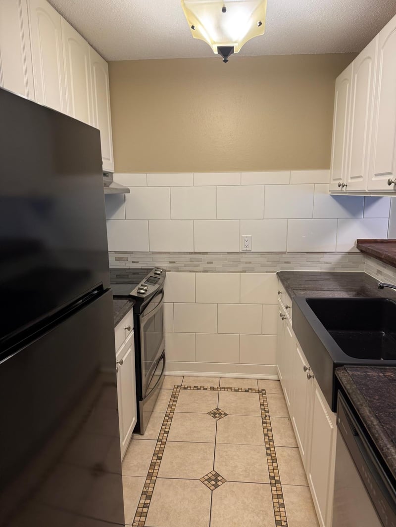 12924 Nicollet Ave #101, Burnsville, MN 55337
