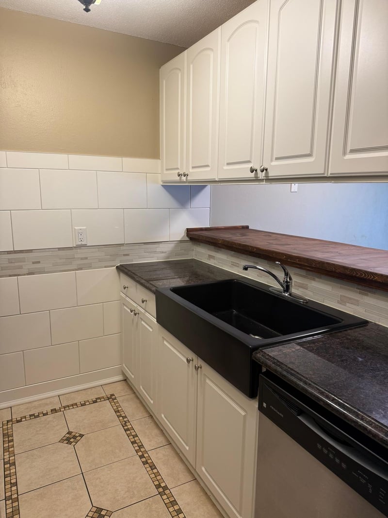 12924 Nicollet Ave #101, Burnsville, MN 55337