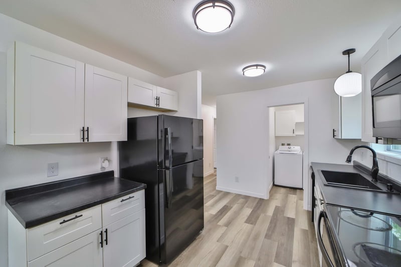 419 Mckinley St SW, Staples, MN 56479