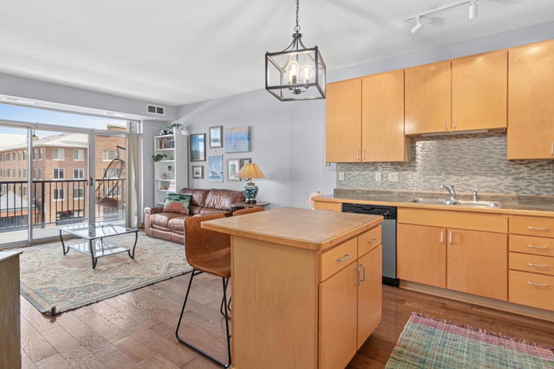 2600 University Ave SE #319, Minneapolis, MN 55414