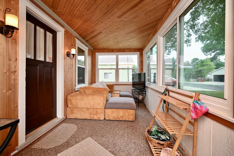 4225 W 7th St, Winona, MN 55987