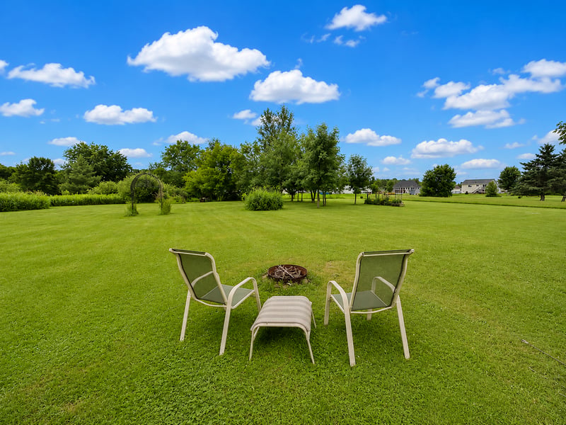 617 E Minnesota Ave, Randall, MN 56475