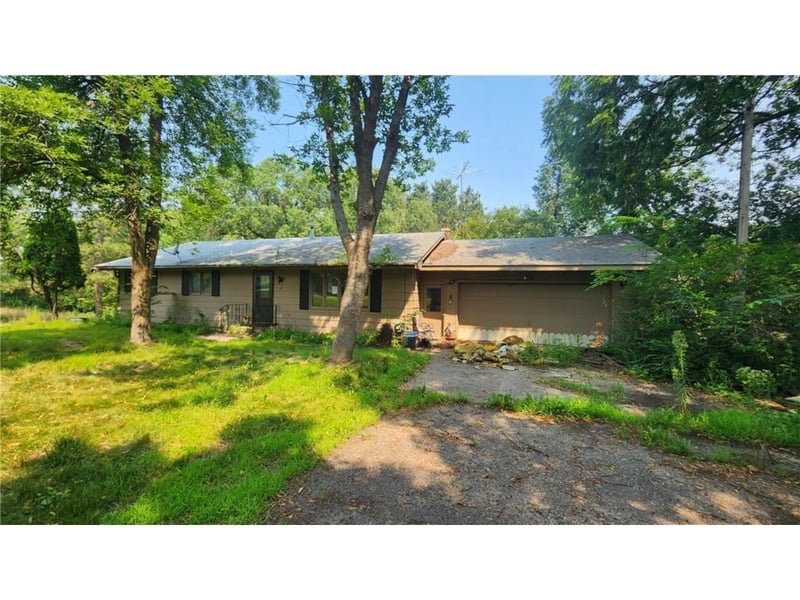6369 325th Ave NW, Princeton, MN 55371