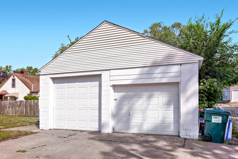 4429 6th St NE, Columbia Heights, MN 55421