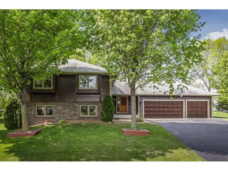5611 Maves Trl SE, Prior Lake, MN 55372