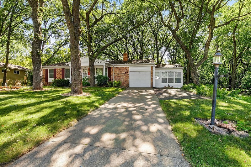 1720 Cherry Ln, Saint Cloud, MN 56304