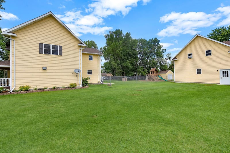 320 N Tyler St, Tyler, MN 56178