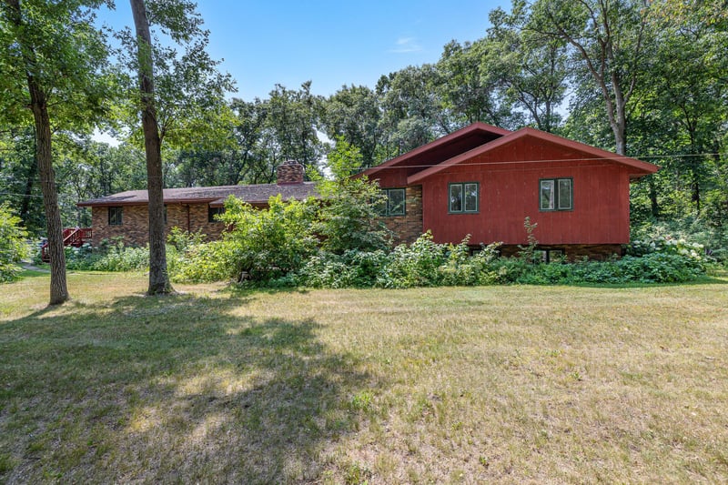 14173 Derosier Dr, Little Falls, MN 56345