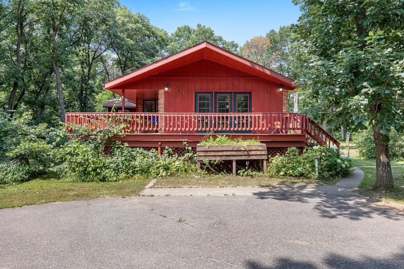 14173 Derosier Dr, Little Falls, MN 56345