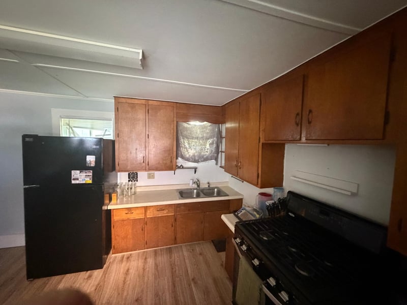217 E Benton St, Le Roy, MN 55951