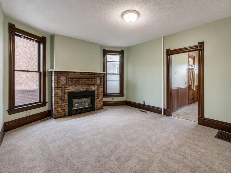 616 N Broad St, Mankato, MN 56001