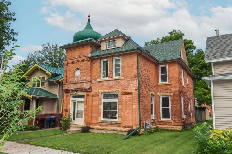 616 N Broad St, Mankato, MN 56001
