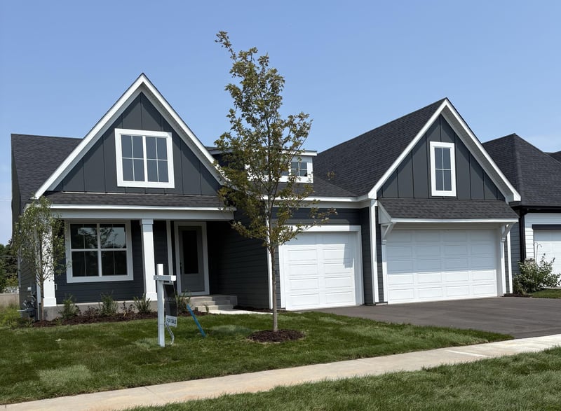 4048 Arbor Dr, Woodbury, MN 55129