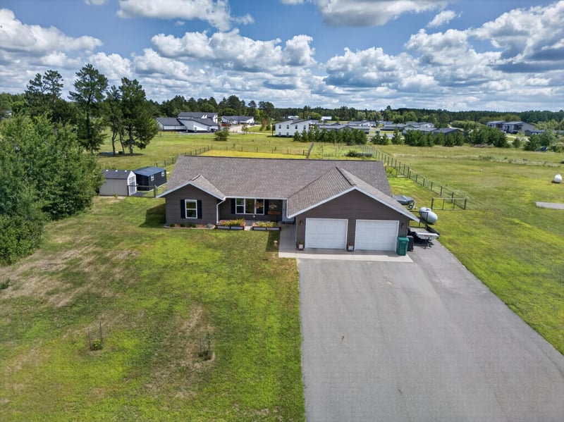 7996 Moidore Dr NW, Bemidji, MN 56601