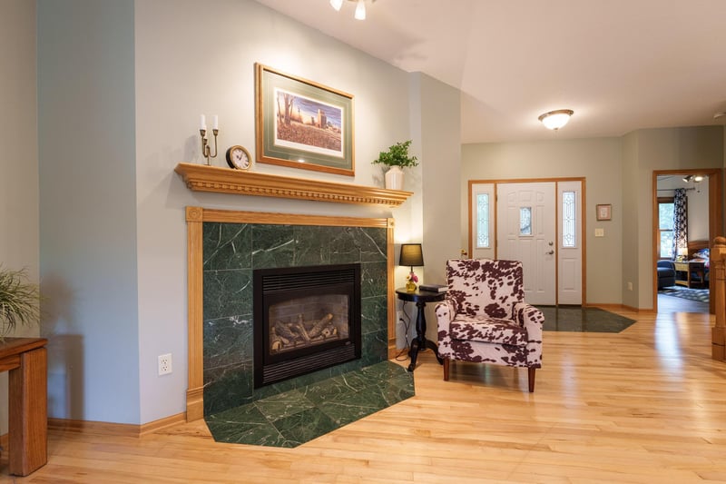 1317 7th St N, Cannon Falls, MN 55009