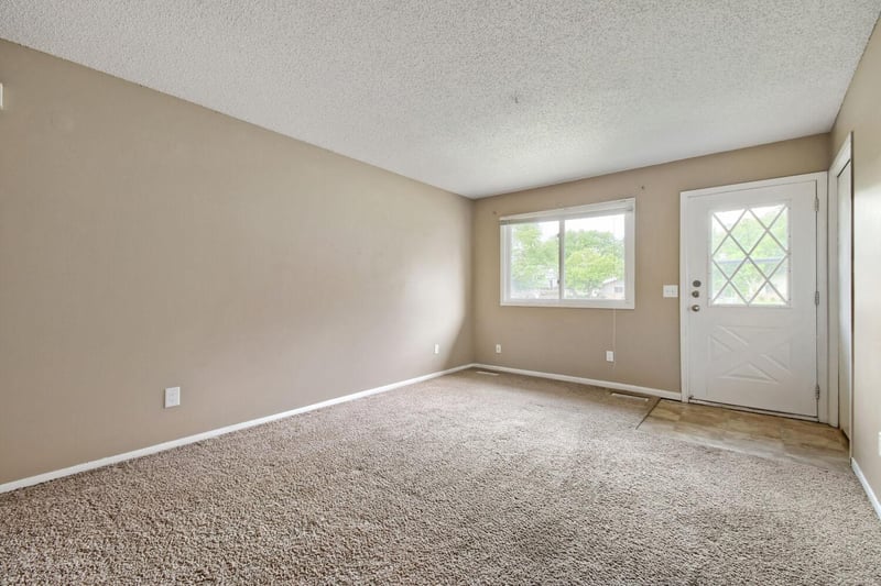 11345 Ibis St NW, Coon Rapids, MN 55433