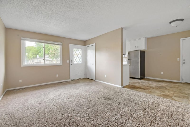 11345 Ibis St NW, Coon Rapids, MN 55433