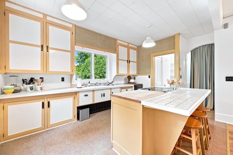 200 Maple St, Northfield, MN 55057