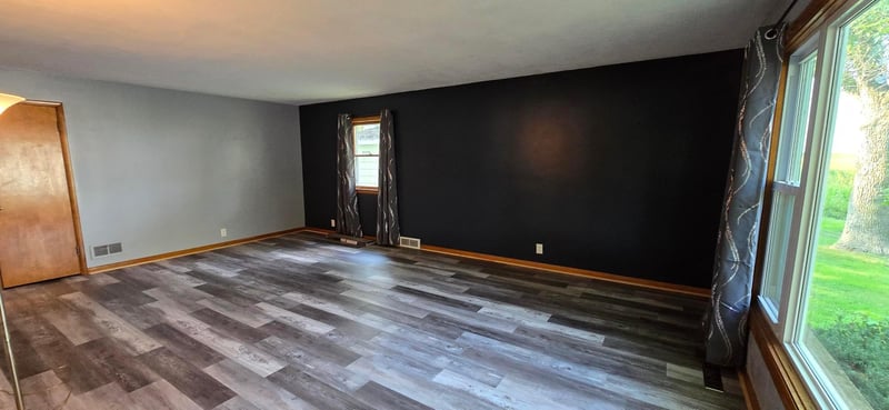 108 S East St, Kiester, MN 56051