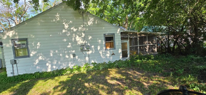 108 S East St, Kiester, MN 56051