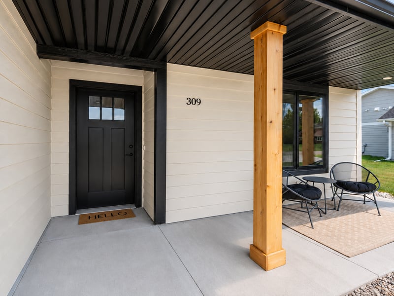 309 Pinehurst Dr, Mankato, MN 56001