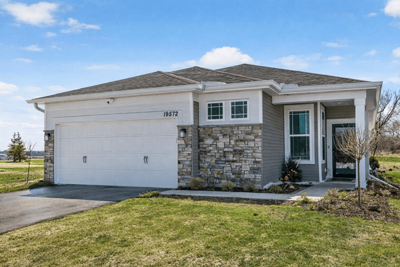 19572 102nd Pl, Corcoran, MN 55374