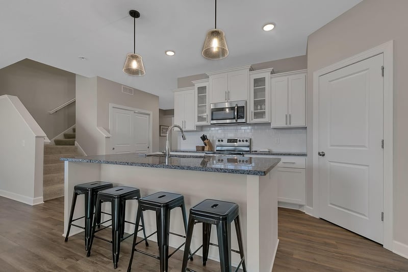 8582 Edmonson Way NE, Monticello, MN 55362