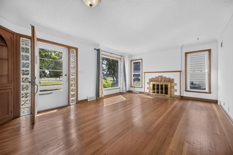 804 4th St, Farmington, MN 55024