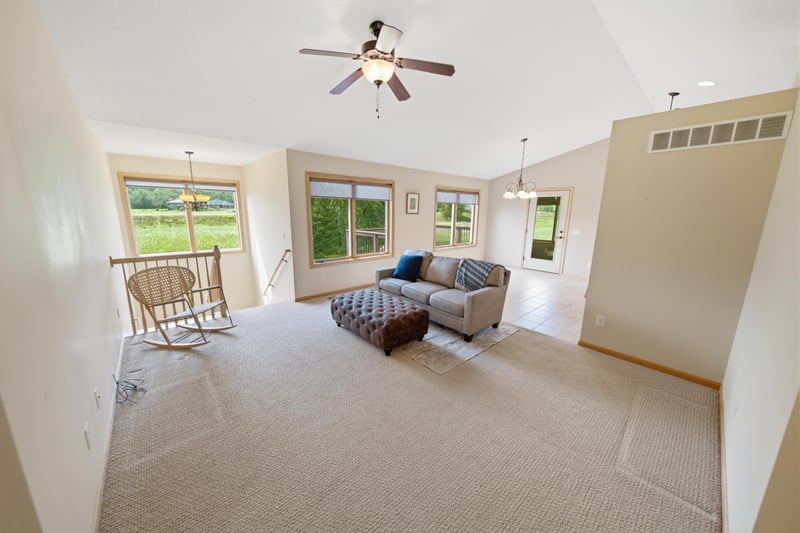1407 Woodland Way, Lake City, MN 55041