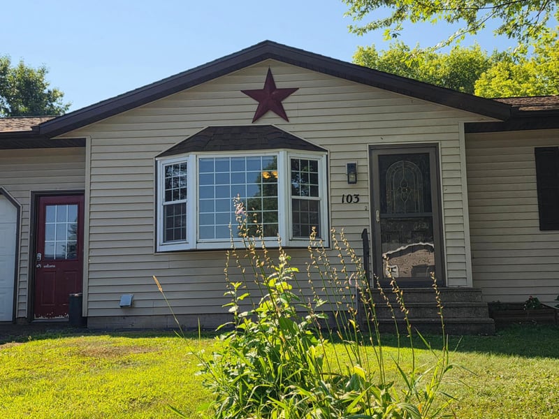 103 Elizabeth Ct S, Turtle Lake, WI 54889