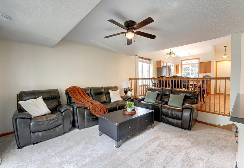1519 Balinese St, Shakopee, MN 55379