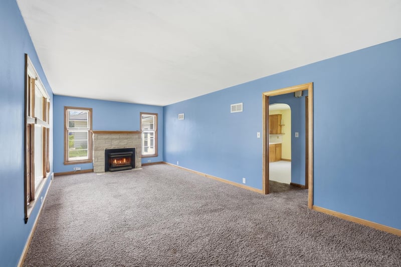 129 S Morningside Dr, Le Sueur, MN 56058