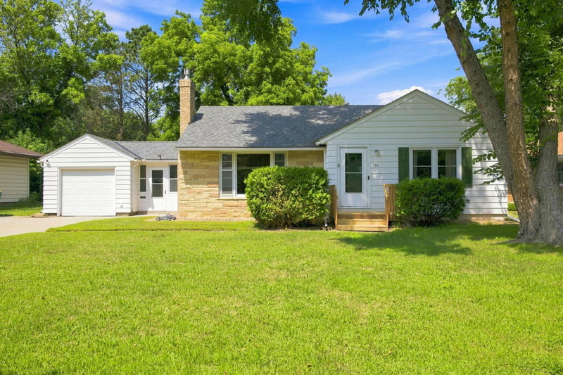 129 S Morningside Dr, Le Sueur, MN 56058
